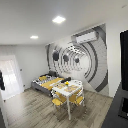 Sweet Apartment Balatonszarszo